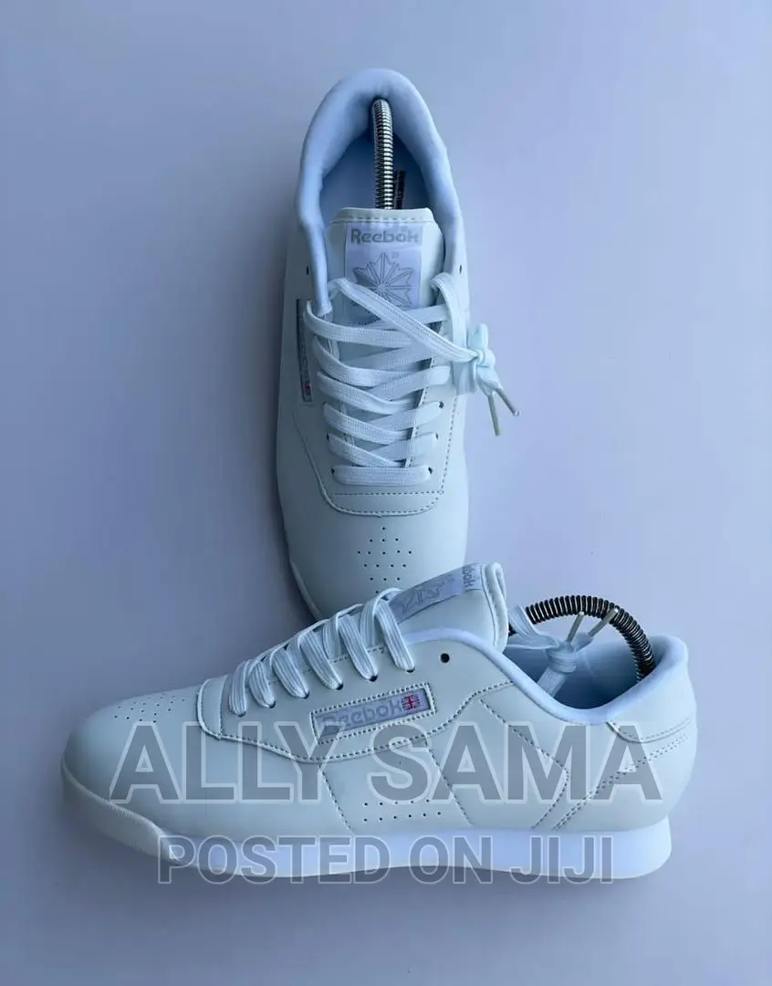 Reebok Sneakers White