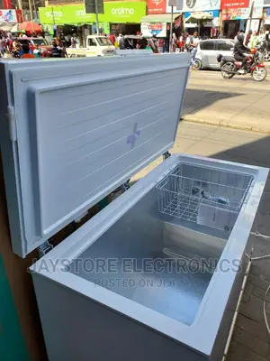 *H550CF Net Capacity 420 Liters