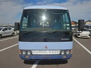 Mitsubishi Fuso Rosa 2000 Blue