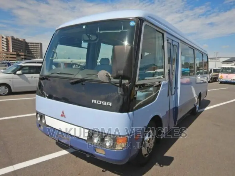 Mitsubishi Fuso Rosa 2000 Blue