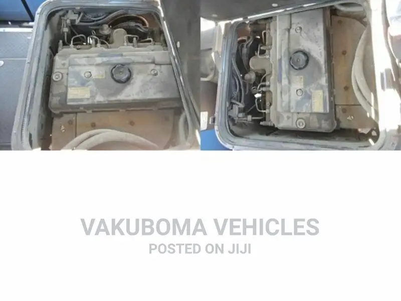 Mitsubishi Fuso Rosa 2000 Blue