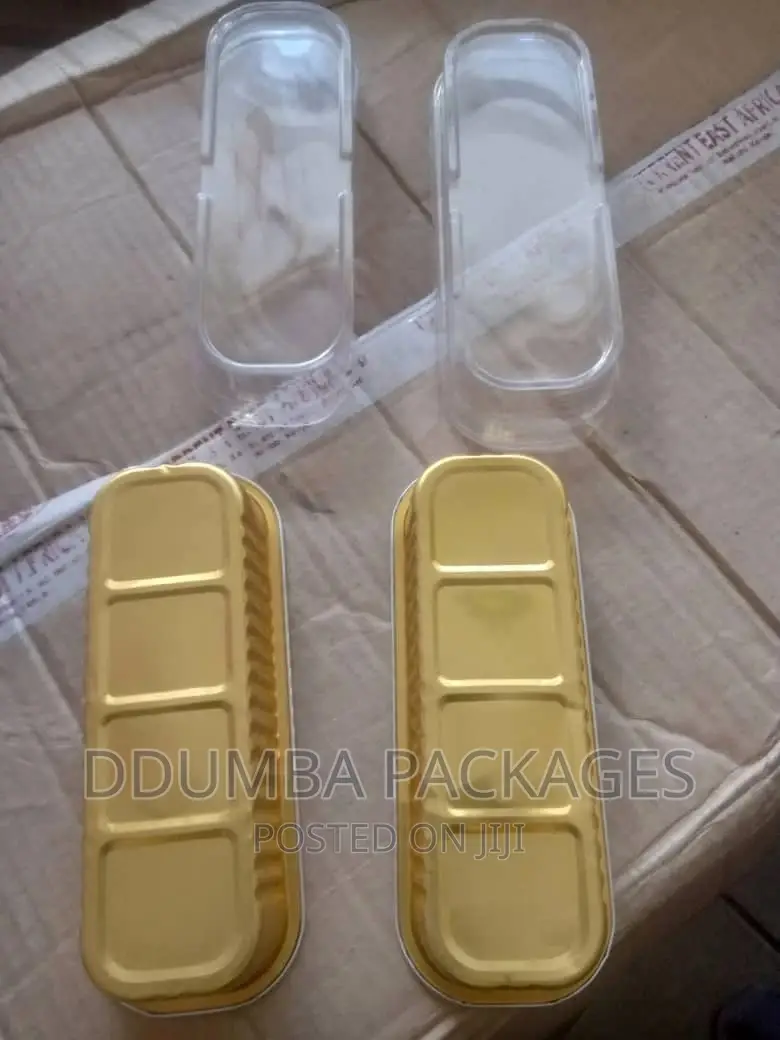 Rectangular Gold Baking Tins Per 20pcs