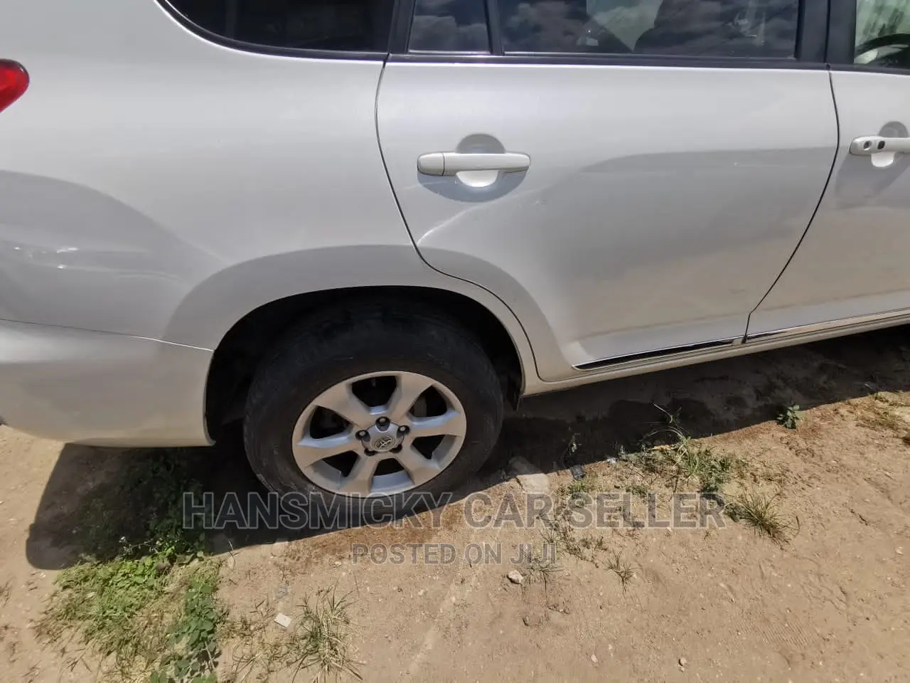 Toyota Vanguard 2010 White
