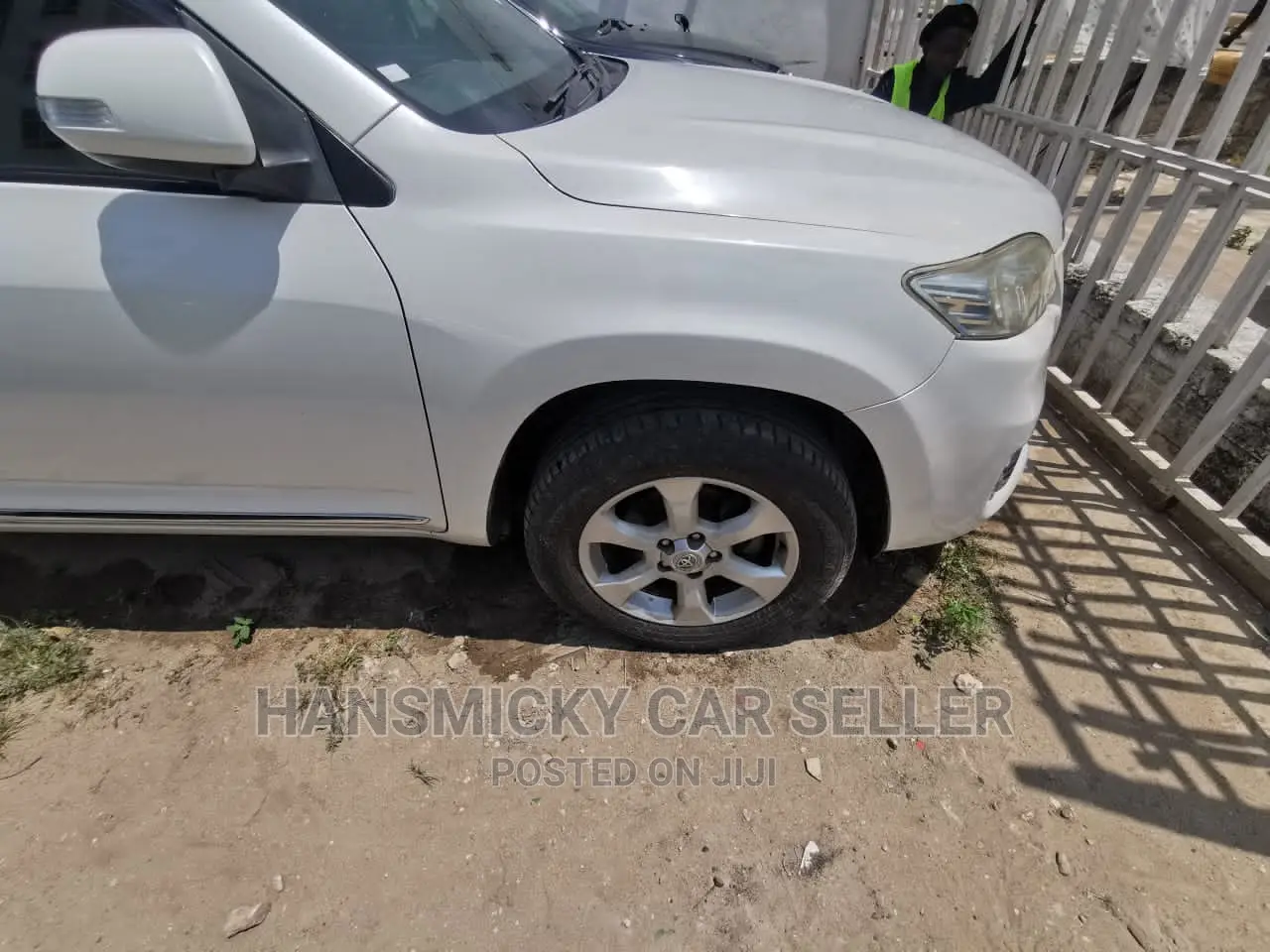 Toyota Vanguard 2010 White