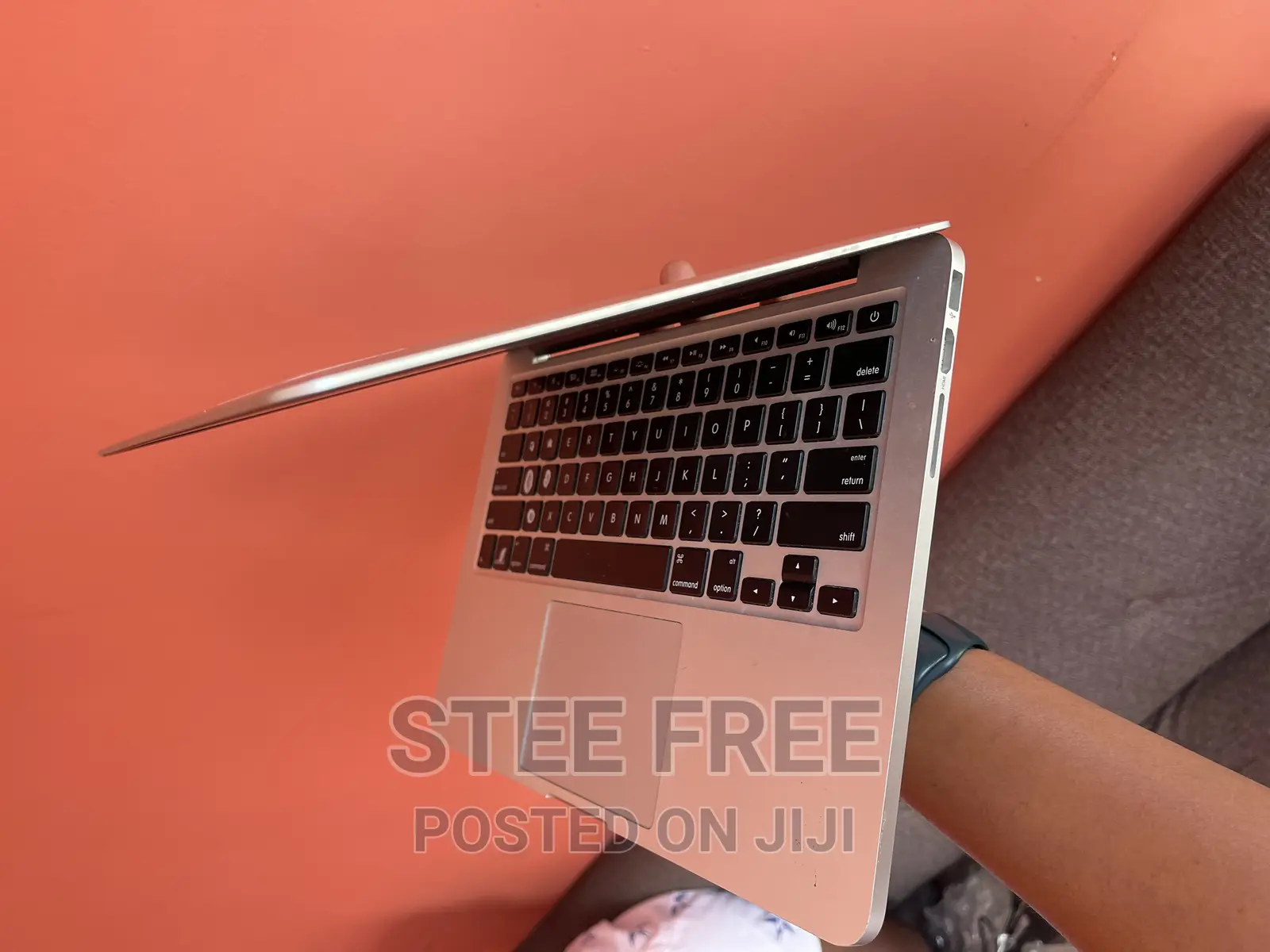 Laptop Apple MacBook Pro 2015 8GB Intel Core I5 SSD 128GB