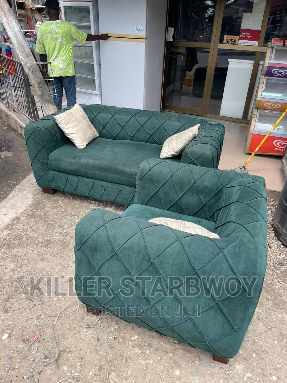 Sofa Used Mazuri