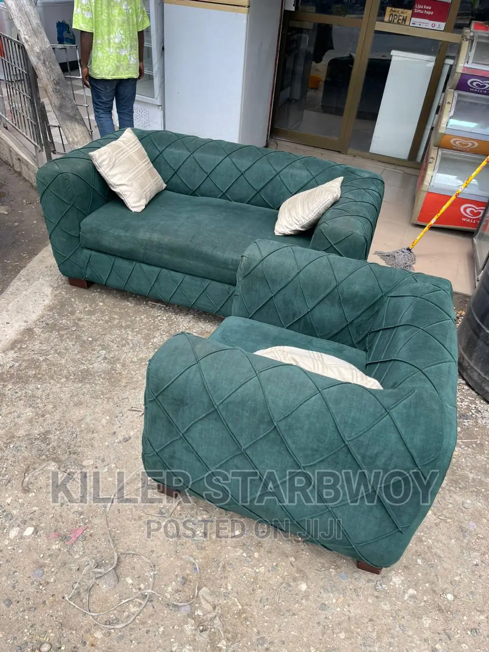 Sofa Used Mazuri