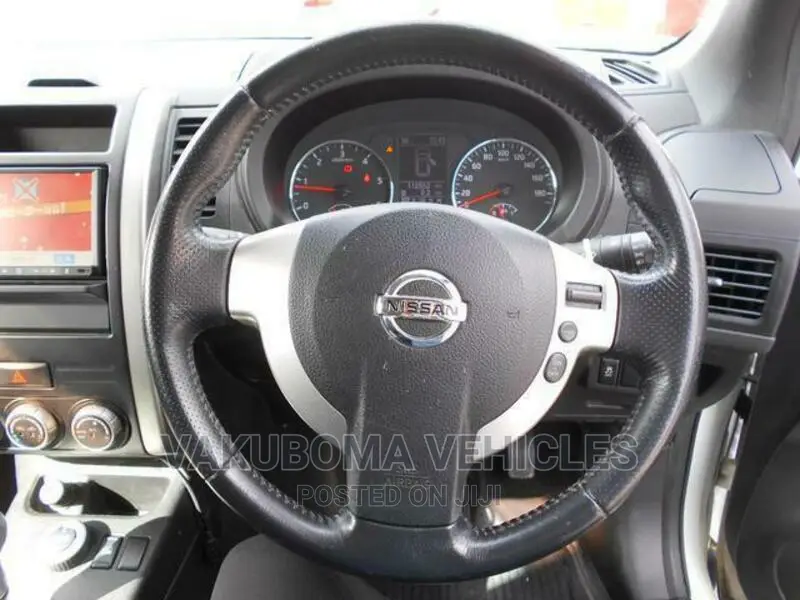 Nissan X-Trail 2010 Pearl