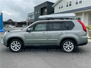 Nissan X-Trail 2010 Green