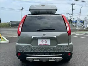 Nissan X-Trail 2010 Green
