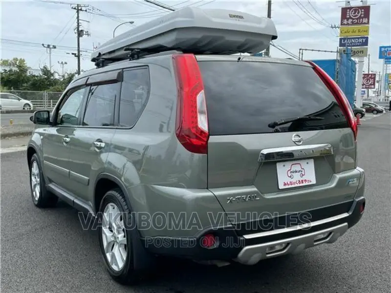 Nissan X-Trail 2010 Green
