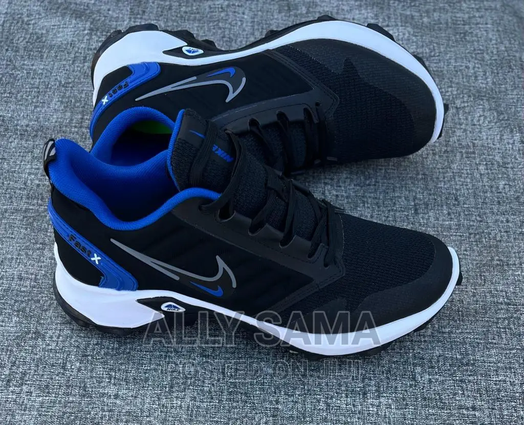 Nike Fastx Sneakers