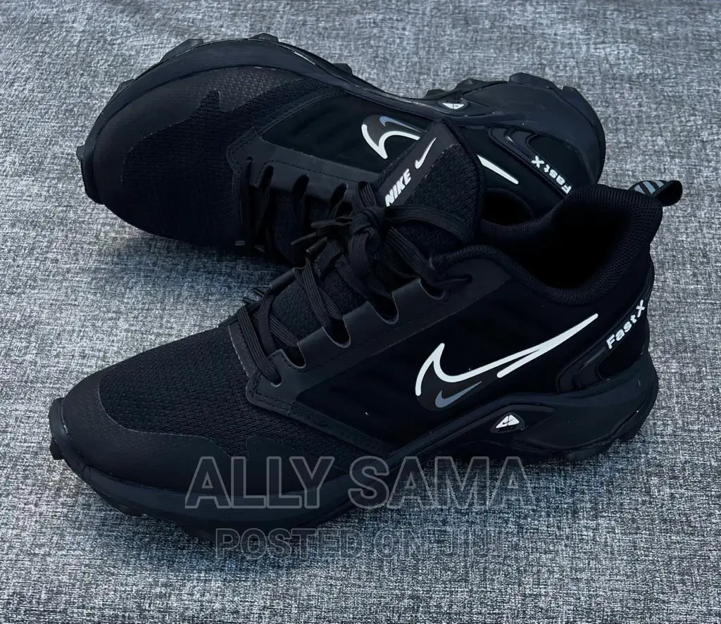 Nike Fastx Sneakers