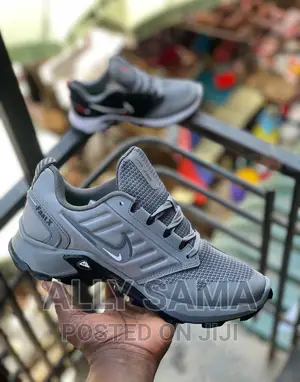 Nike.Fastx Sneakers