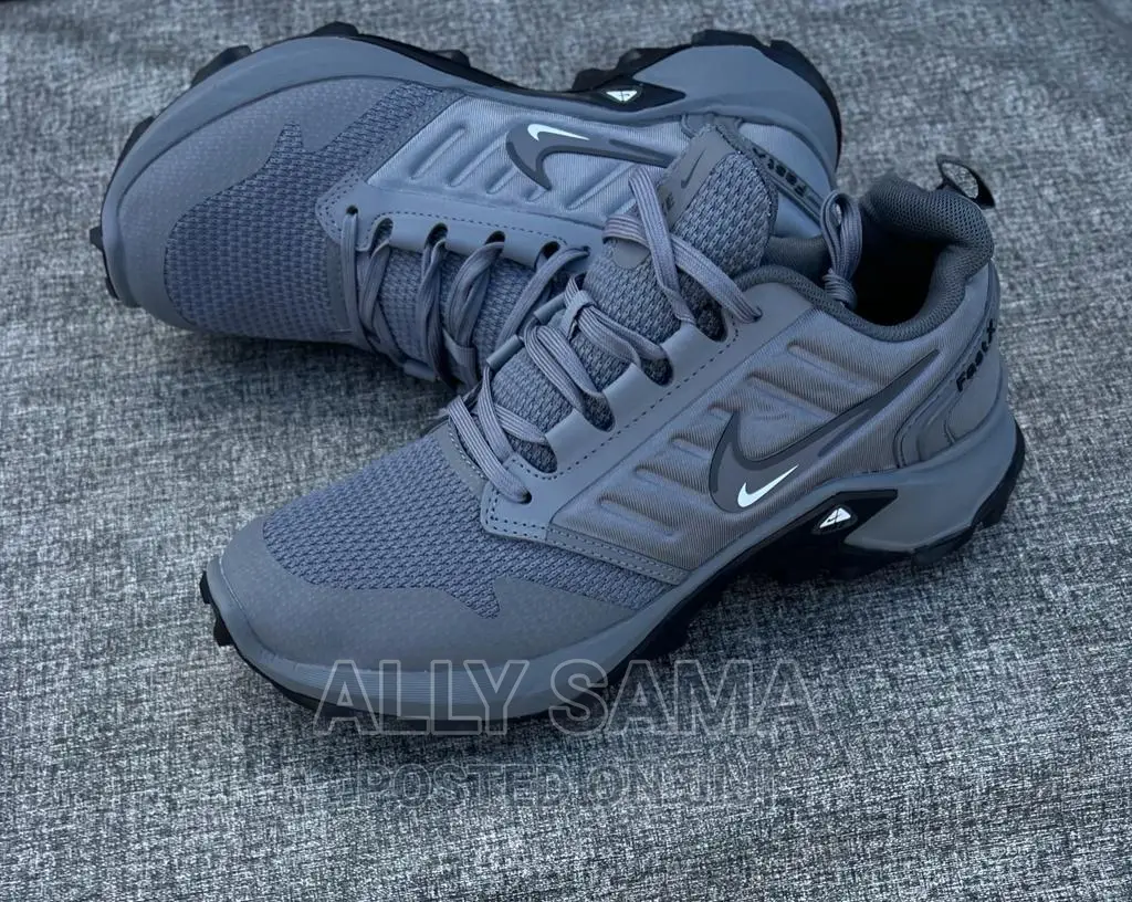 Nike.Fastx Sneakers