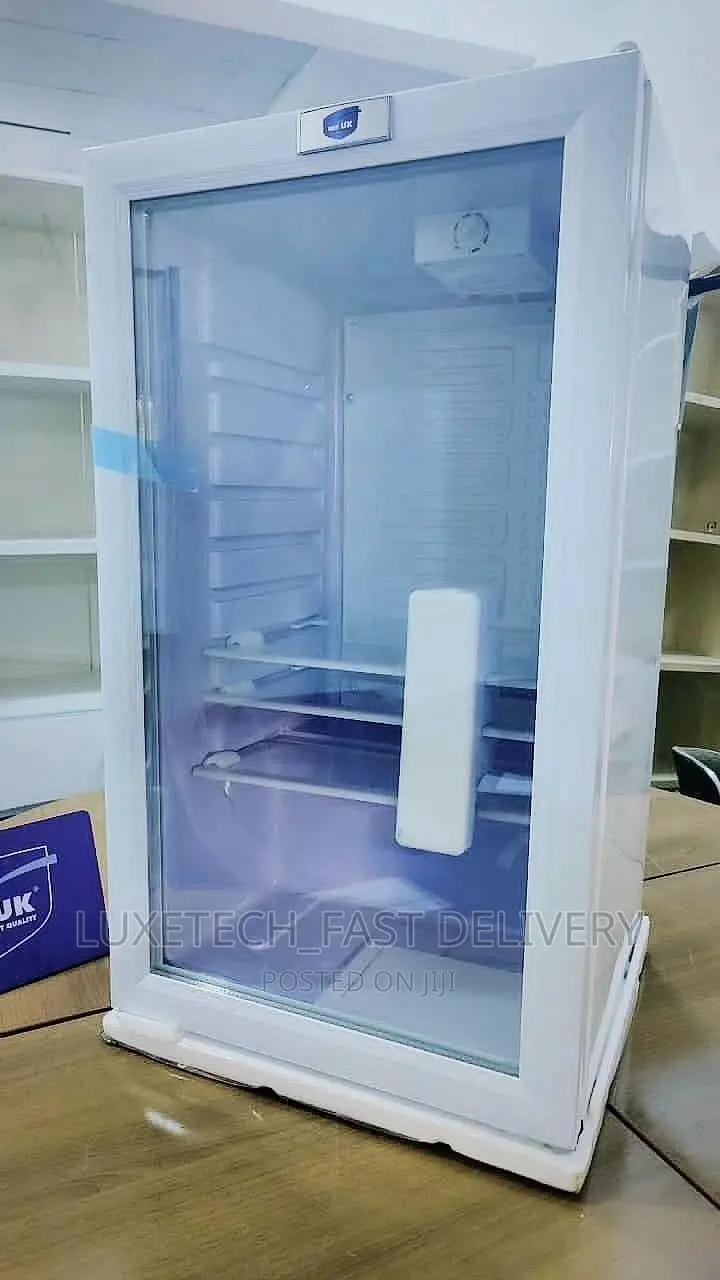 Mr Uk Showcase Fridge 92 Litres