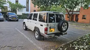 Toyota Land Cruiser 2014 White