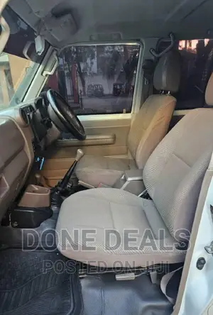 Toyota Land Cruiser 2014 White