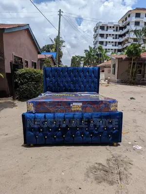Kitanda Cha Sofa 5×6 Na Mattress 5×6 Inches 8