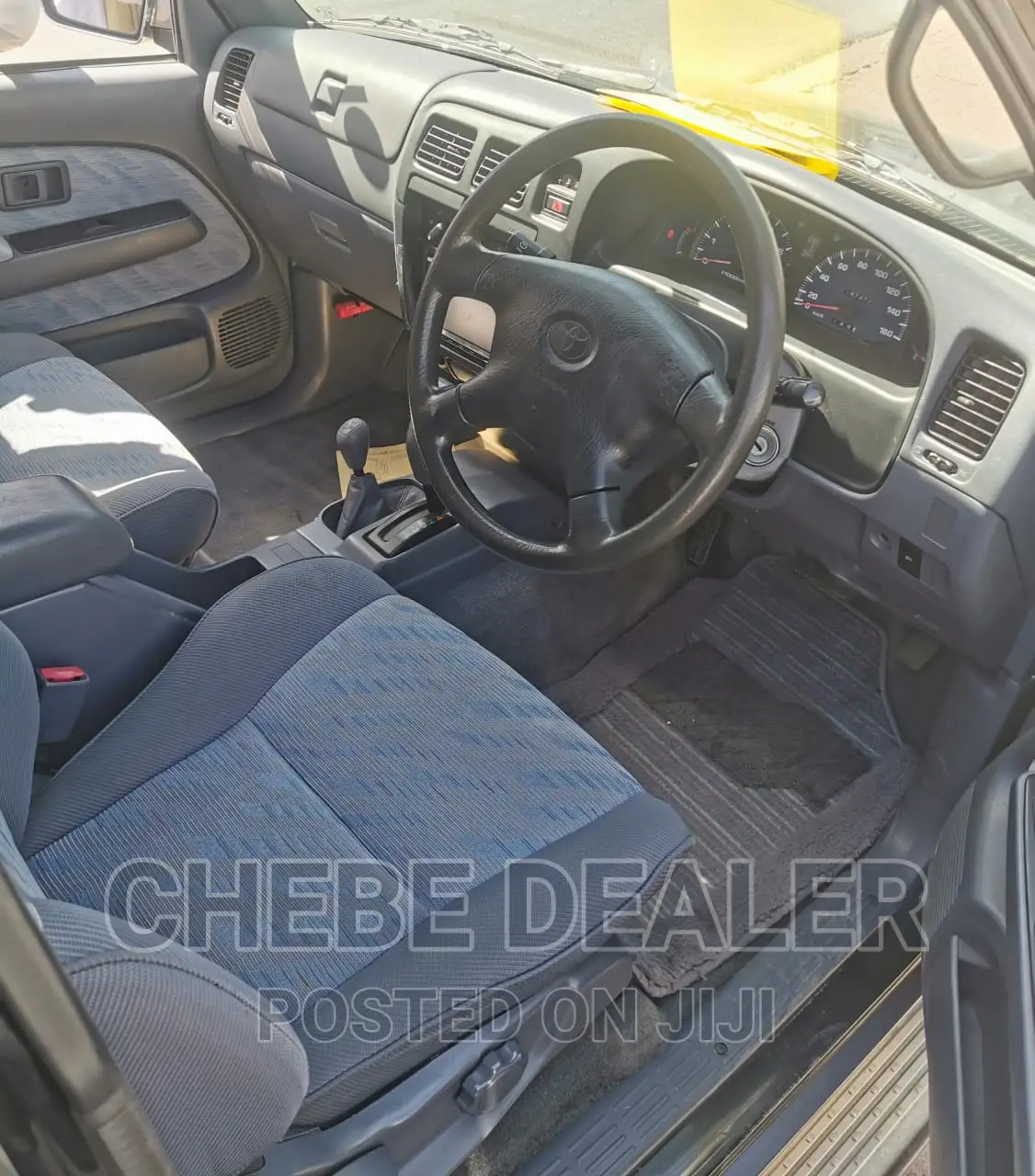 Toyota Hilux 2001 Black