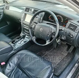 Toyota Crown 2004 Black