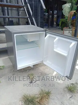 Mini Fridge Hisense
