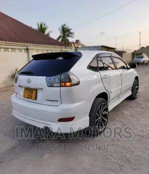 Toyota Harrier 2006 White