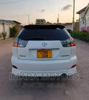 Toyota Harrier 2006 White