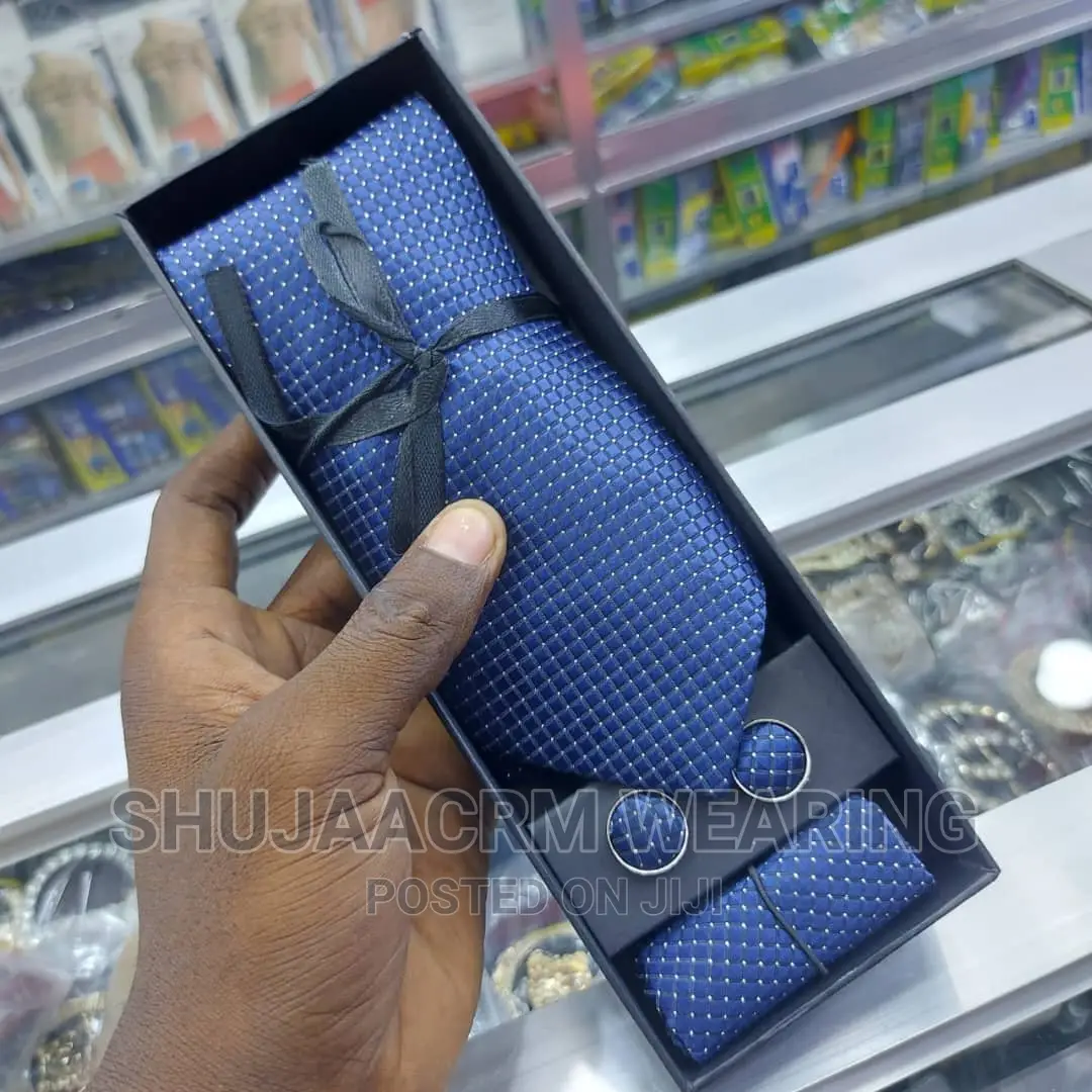Official Tie | With Pocket Square
