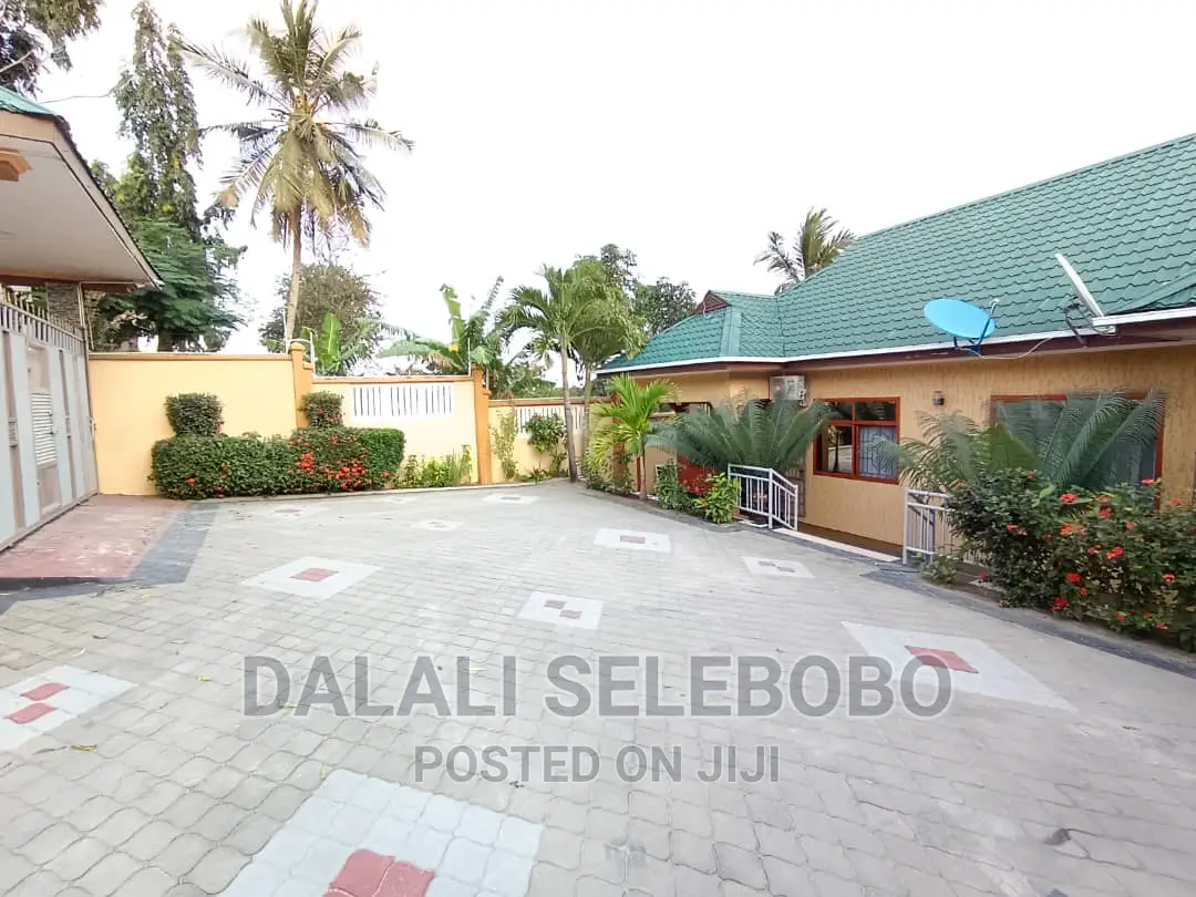 2bdrm Bungalow in Kimara Temboni, Kinondoni for rent
