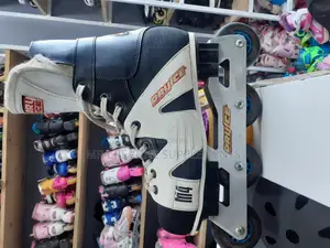 Motiv Sports Dry Ice M2 Inline Hockey Skates 10 Men's