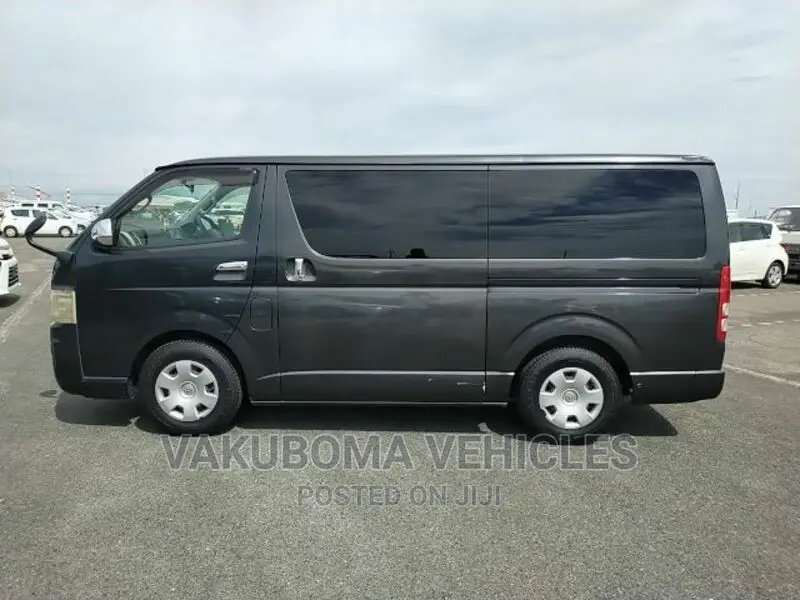 Toyota HiAce 2007 Grey