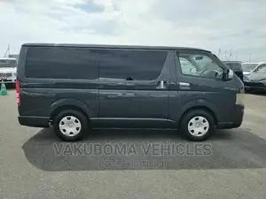 Toyota HiAce 2007 Grey
