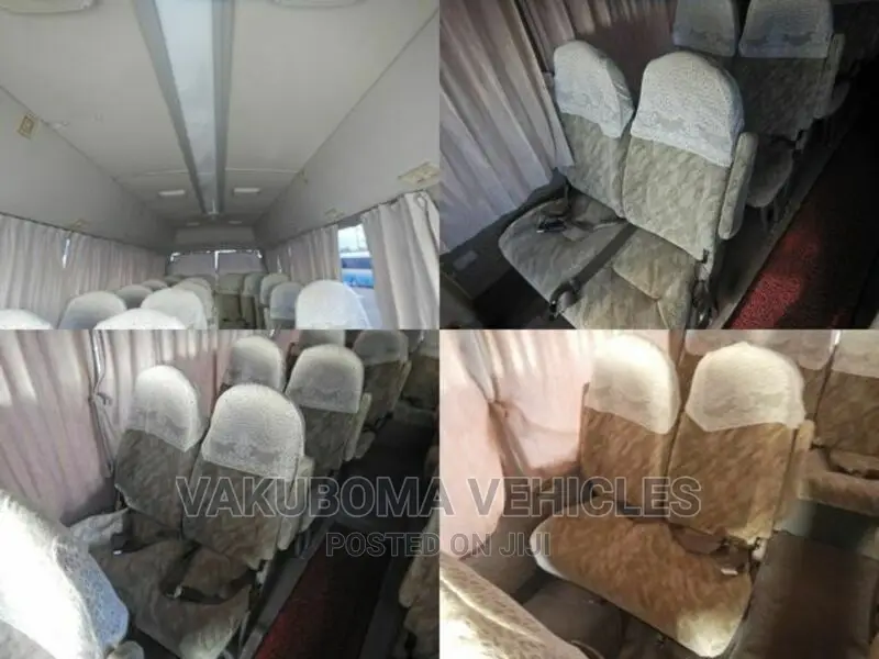 Mitsubishi Fuso Rosa 2000 Blue