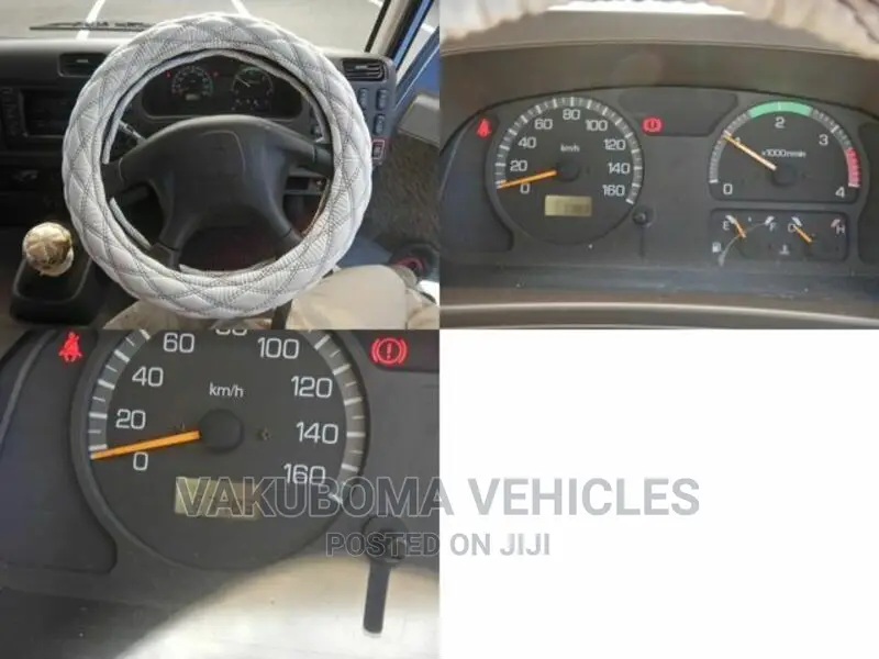 Mitsubishi Fuso Rosa 2000 Blue