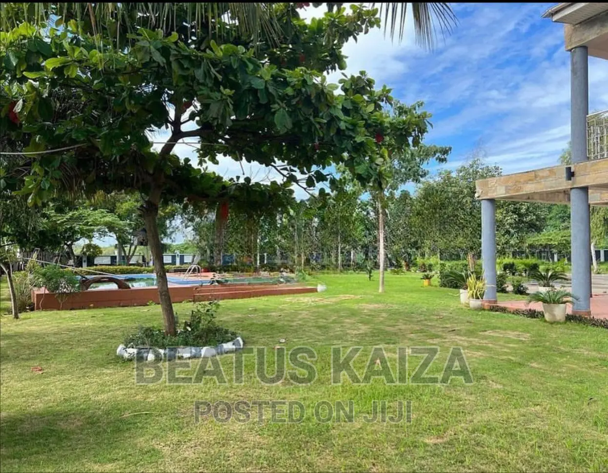5bdrm Block of Flats in Mbezi Beach for rent