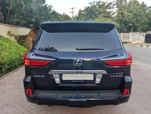 Lexus LX 570 AWD 2017 Black