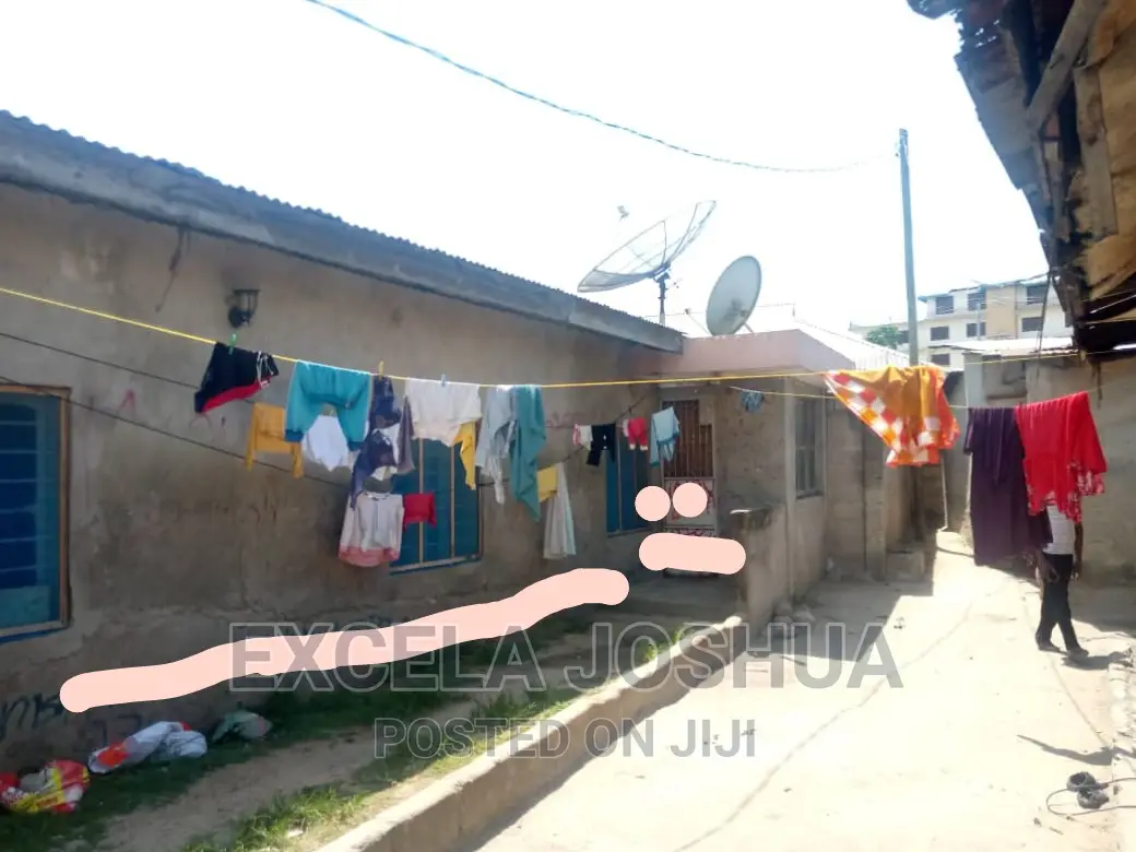 6bdrm House in Excela Joshua, Kinondoni for sale