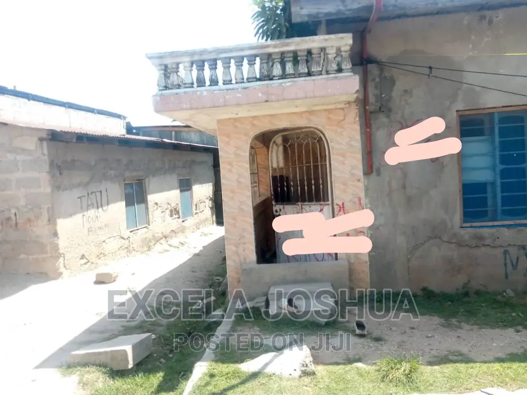 6bdrm House in Excela Joshua, Kinondoni for sale