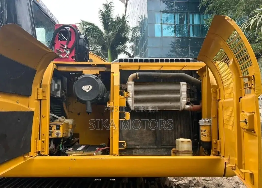 Cat Excavetor