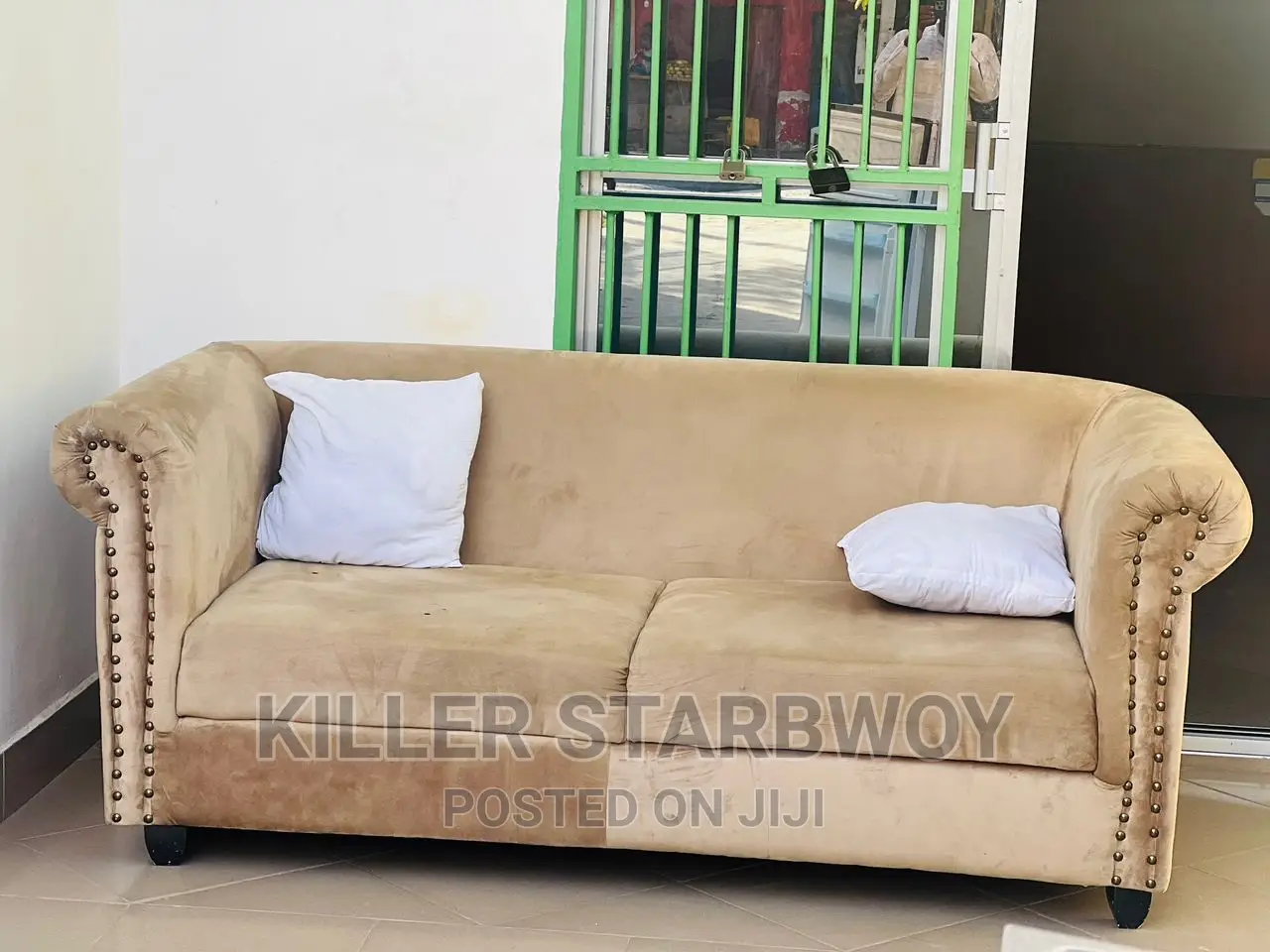 Sofa Mtu 2 Zuri Sana