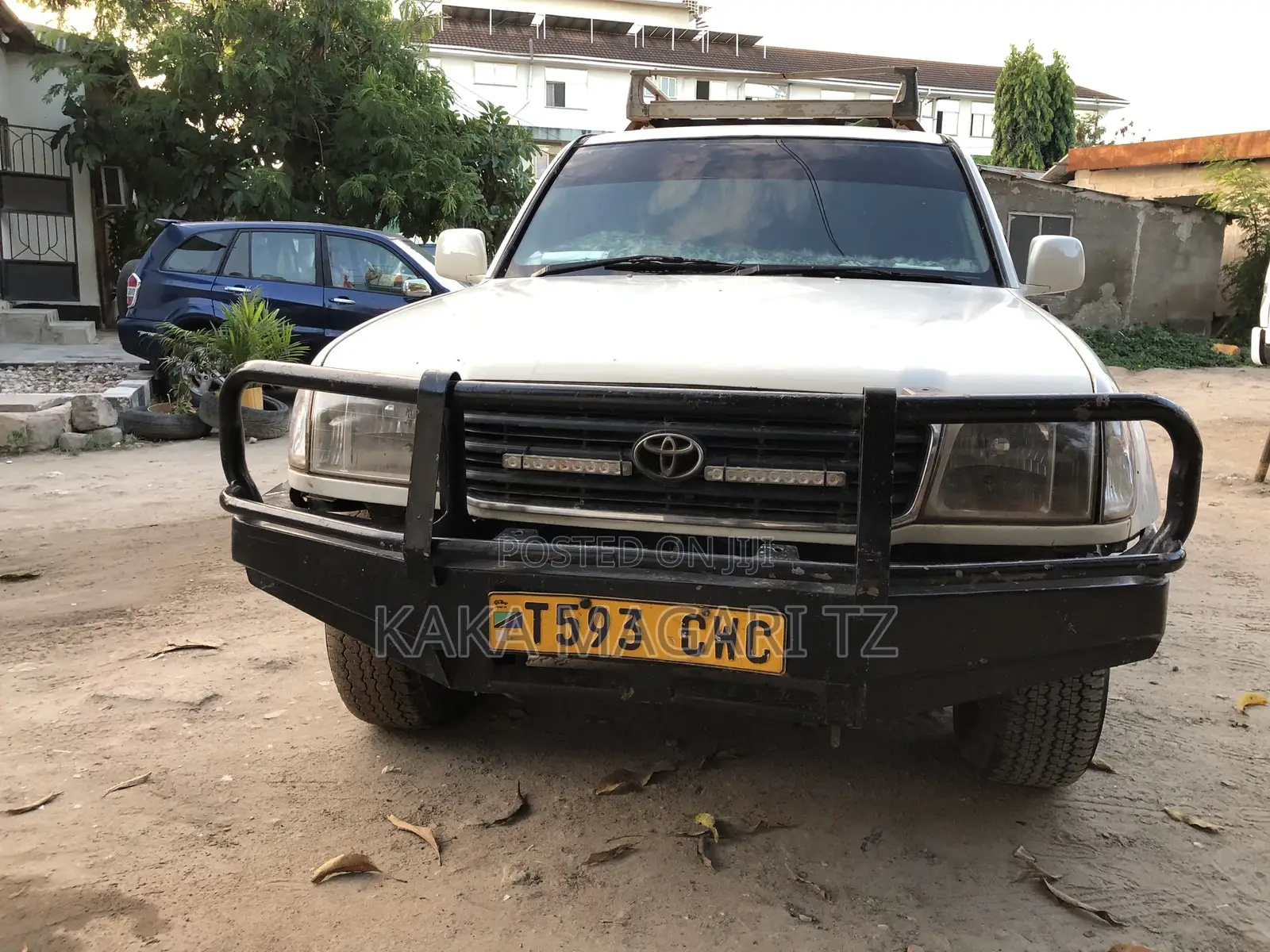 Toyota Land Cruiser 2003 White