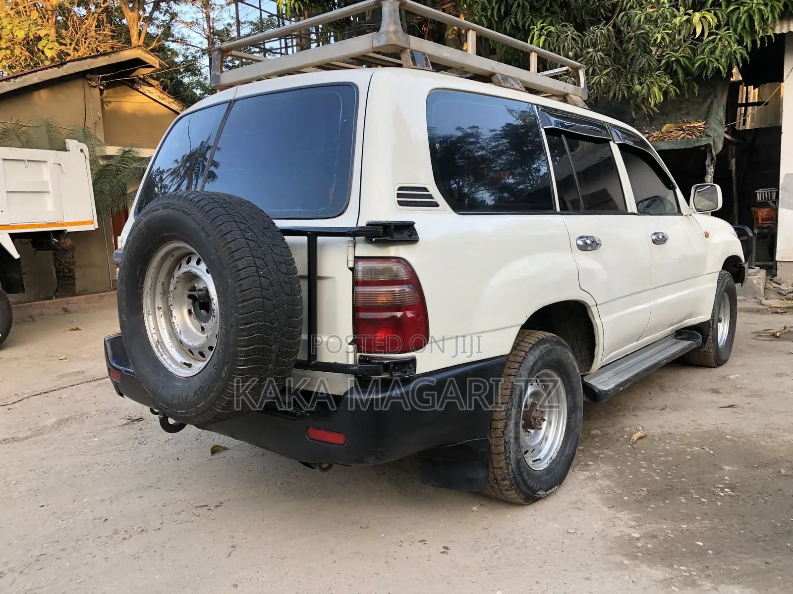 Toyota Land Cruiser 2003 White