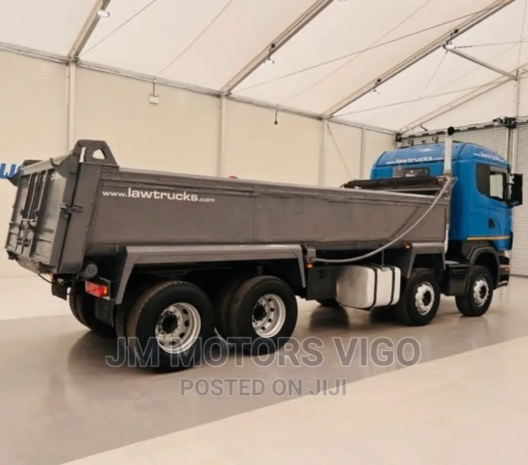 Scania R420 8×4 Tipper