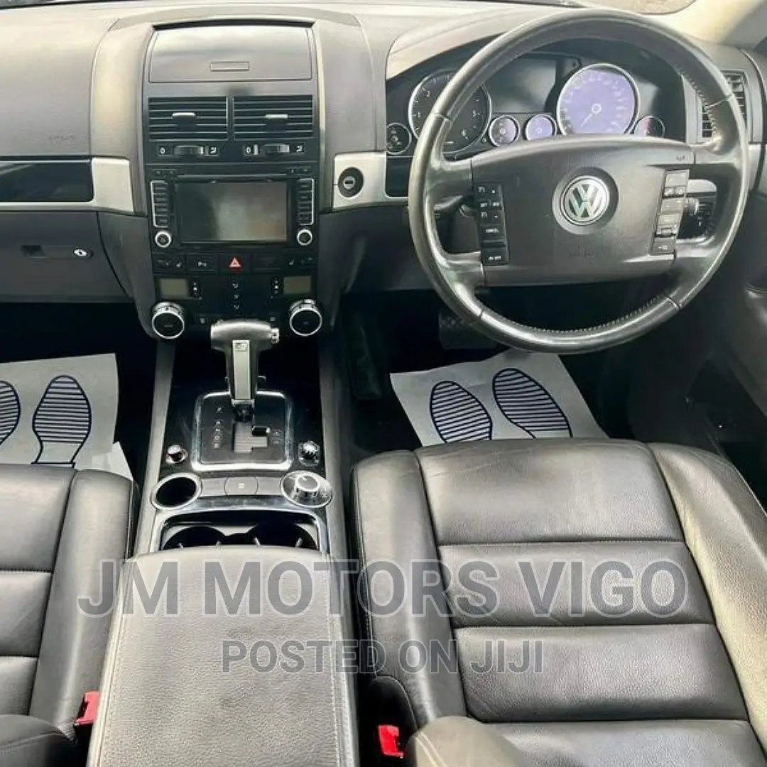 Volkswagen Touareg 2008 Silver