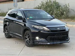 Toyota Harrier 2.0 2016 Black