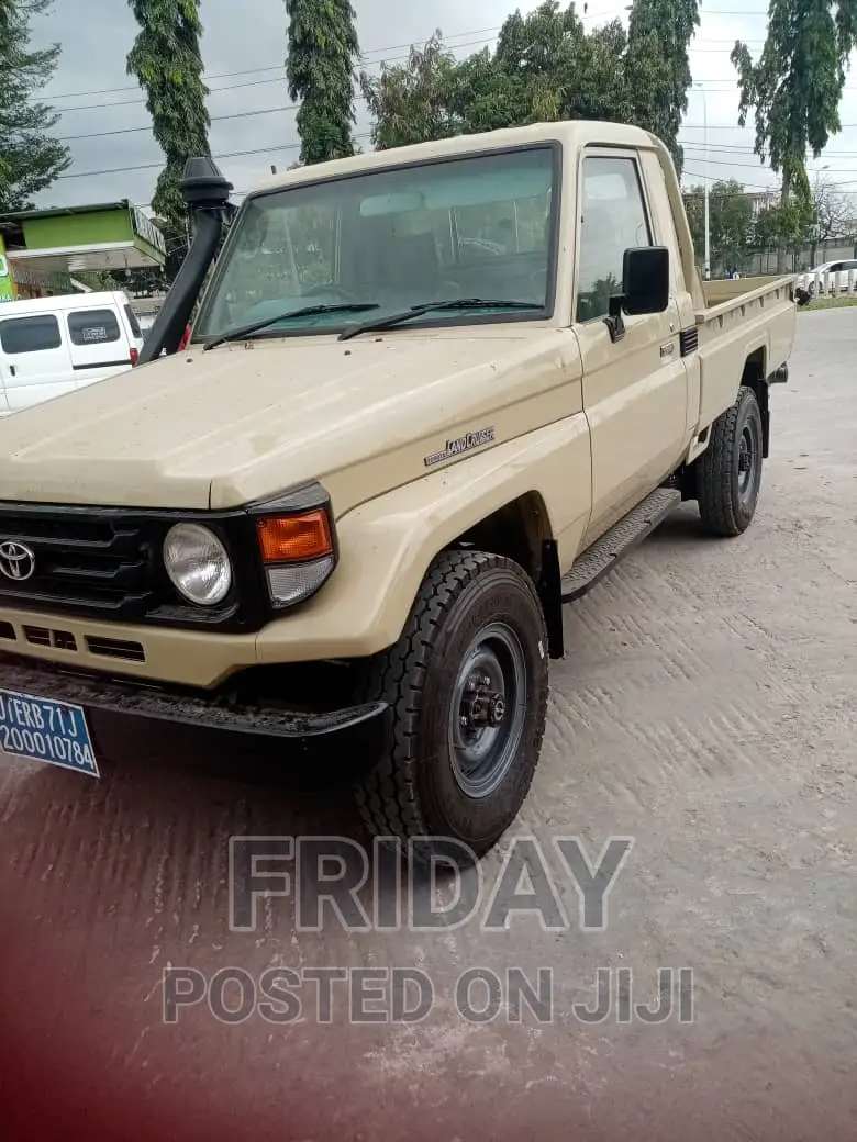 Toyota Land Cruiser 100 4.2 TD 2005 Beige