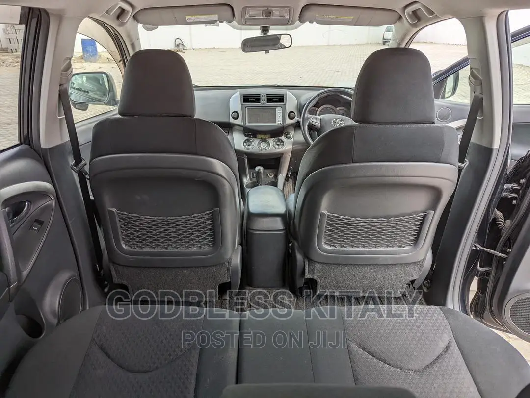 Toyota Vanguard 2012 Black
