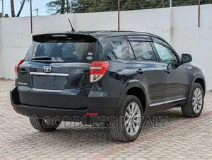 Toyota Vanguard 2012 Black