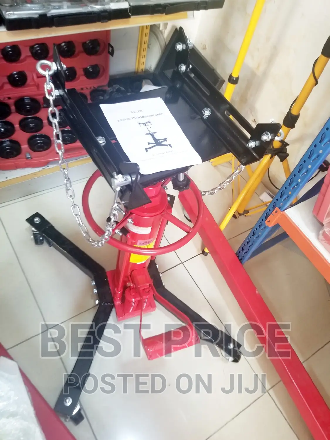 Powerful 0.6 Ton Transmission Jack for Heavy Lifting
